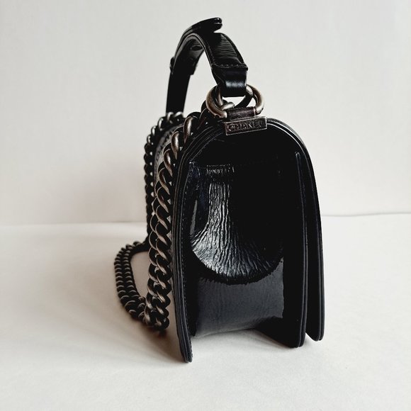 Chanel Black Python Medium Boy Flap Bag - Picture 4 of 16